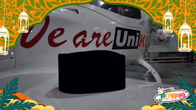 Ucapan Selamat Hari Raya daripada Presiden/CEO Universiti Kuala Lumpur, Prof. Ir. Dr. Azman bin Senin! 🌙✨
Marilah kita menyambut Aidilfitri dengan penuh kesyukuran, mempereratkan silaturahim serta menyemai semangat saling berkongsi. Semoga Syawal yang mulia ini membawa keberkatan, kebahagiaan dan kedamaian buat seluruh umat Islam. Salam Aidilfitri! 💙
#SelamatHariRaya #UniKLJanjiRaya #WeAreUniKL #UniversitiKualaLumpur #UniKL Ucapan Selamat Hari Raya daripada Presiden/CEO Universiti Kuala Lumpur, Prof. Ir. Dr. Azman bin Senin! 🌙✨
Marilah kita menyambut Aidilfitri dengan penuh kesyukuran, mempereratkan silaturahim serta menyemai semangat saling berkongsi. Semoga Syawal yang mulia ini membawa keberkatan, kebahagiaan dan kedamaian buat seluruh umat Islam. Salam Aidilfitri! 💙
#SelamatHariRaya #UniKLJanjiRaya #WeAreUniKL #UniversitiKualaLumpur #UniKL