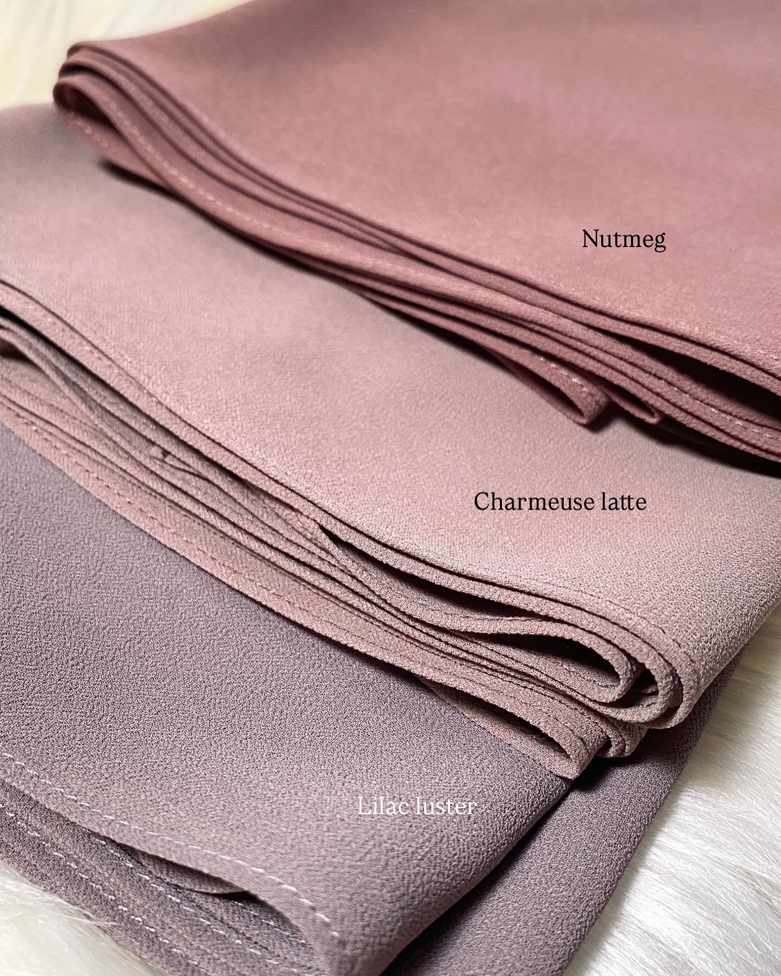 ANGGUNZARA’s Signature - Premium Kate.
It gives you plenty of freedom to style it however way you want to ˖ ࣪⊹𐙚
𐙚 Unique custom shape - Oval & Curved Edge
𐙚 Beautiful drapes
𐙚 Flowy
𐙚 Easy to style
𐙚 Neat babyseam finishing
𐙚 More coverage
𐙚 Minimal ironing
Material: High Quality Georgette Chiffon
Measurement: 2m x 0.7m
ꨄ︎COMBO 3 for RM100. Voucher code: COMBOPK ꨄ︎
Purchase Thru:
✨Website: https://www.anggunzara.com/product-category/premium-kate/
✨Shopee : https://shopee.com.my/anggunzara.os
✨Whatsapp: wasap.my/60104595525
✨Official Agents : @miminadiya @anggunzara_teganu @anggunzara.bymuny