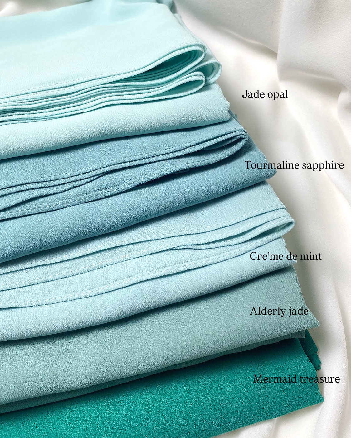 ANGGUNZARA’s Signature - Premium Kate.
It gives you plenty of freedom to style it however way you want to ˖ ࣪⊹𐙚
𐙚 Unique custom shape - Oval & Curved Edge
𐙚 Beautiful drapes
𐙚 Flowy
𐙚 Easy to style
𐙚 Neat babyseam finishing
𐙚 More coverage
𐙚 Minimal ironing
Material: High Quality Georgette Chiffon
Measurement: 2m x 0.7m
ꨄ︎COMBO 3 for RM100. Voucher code: COMBOPK ꨄ︎
Purchase Thru:
✨Website: https://www.anggunzara.com/product-category/premium-kate/
✨Shopee : https://shopee.com.my/anggunzara.os
✨Whatsapp: wasap.my/60104595525
✨Official Agents : @miminadiya @anggunzara_teganu @anggunzara.bymuny