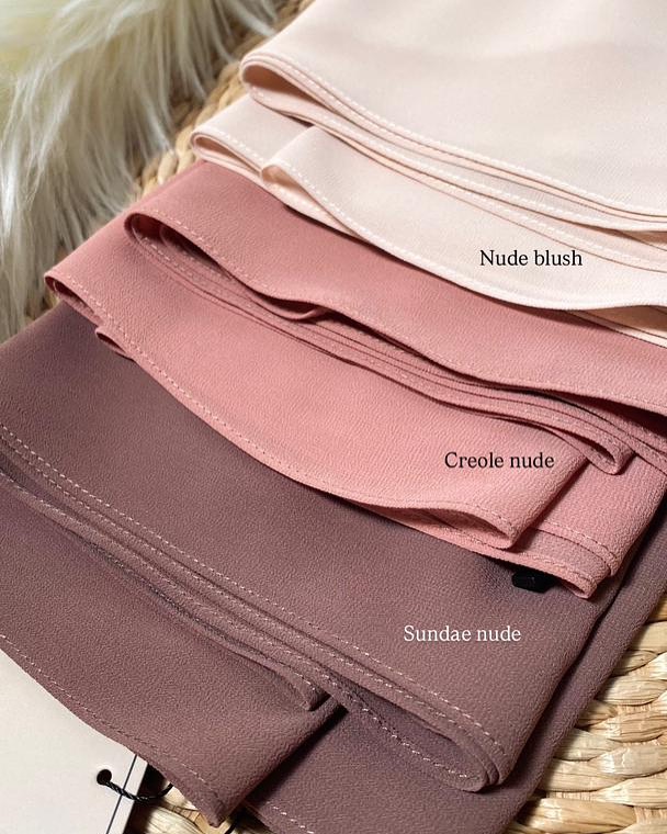 ANGGUNZARA’s Signature - Premium Kate.
It gives you plenty of freedom to style it however way you want to ˖ ࣪⊹𐙚
𐙚 Unique custom shape - Oval & Curved Edge
𐙚 Beautiful drapes
𐙚 Flowy
𐙚 Easy to style
𐙚 Neat babyseam finishing
𐙚 More coverage
𐙚 Minimal ironing
Material: High Quality Georgette Chiffon
Measurement: 2m x 0.7m
ꨄ︎COMBO 3 for RM100. Voucher code: COMBOPK ꨄ︎
Purchase Thru:
✨Website: https://www.anggunzara.com/product-category/premium-kate/
✨Shopee : https://shopee.com.my/anggunzara.os
✨Whatsapp: wasap.my/60104595525
✨Official Agents : @miminadiya